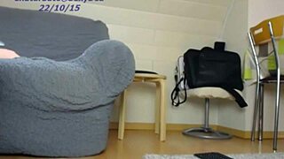 hot sexydea fucking on live webcam