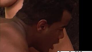 निकी हंटर हसबैंड की पीठ पीछे बीबीसी एक्शन स्नीक करती है