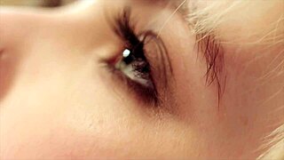 Slayed artist Vanna seduces her luscious new model Ryan with scissoring and fingering