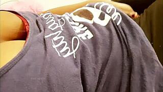 Indian maid reveals her nude body