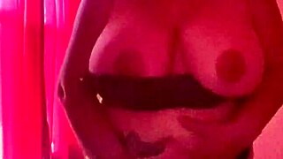 Hot sexy nena shows big tits in lingerie