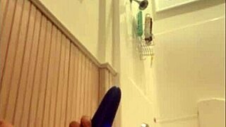 Hey, watch this tan pawg squirt after shower?