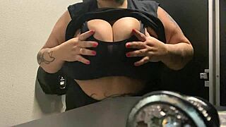 natural tits bbw Mary jhuana’s bathroom play