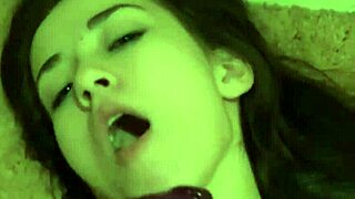 Hey, teen Lesley is toying her tight wet pussy! 😍