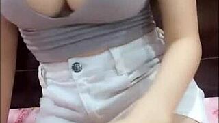 em nhung hani webcam tease