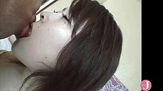 Private video of Mari Saeki shows naughty oral in full length