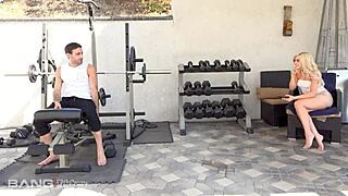 Hot Allie Nicole Fucks Her New Neighbor In Outdoor Group Scene