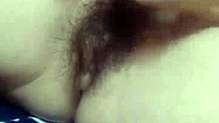 Asian slut climaxes in solo masturbation