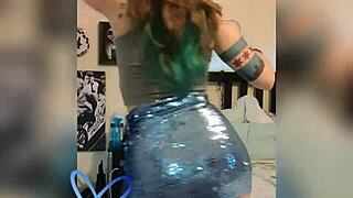 Blonde Milf Twerks Before Teasing Cum