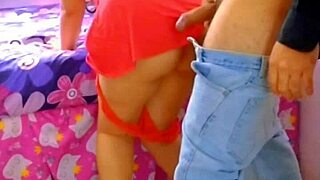 मैंने स्कूल के बाद अपनी बेस्ट फ्रेंड को मेरे बॉयफ्रेंड के साथ देखा