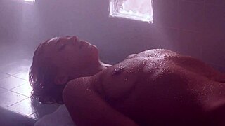 Blonde dances nude in sexy sauna club