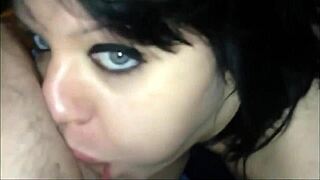 A fatty girl chatting about deepthroat in a casual scene