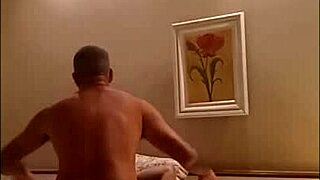 i sit on the big cock for a complete fuck