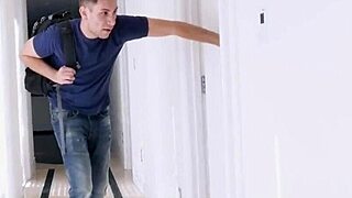 edyn gets her tight area fingered before meeting boyfriend