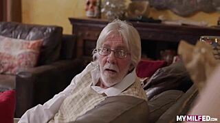 Stud Delivers Dick To Cucks Hot Wife April Flores