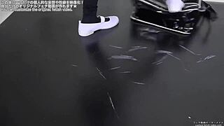 i have this intense crush on b, it's driving me crazy with fetish desires