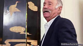 Teen Wife Gives First Blowjob In Parking