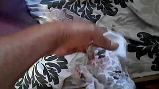 Mi Cu�ada With Big Ass And Tits