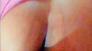 Amateur Eats And Cumshots On Big Ass