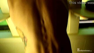 Janira Gets Bareback Fuck With Feet