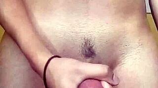 Me Masturbo con Cock Shaved Masturbation