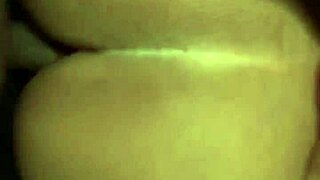 Red big booty young 18+ babe shaking her sexy ass.