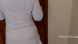 i went for a semen collection and got some help from the attendant