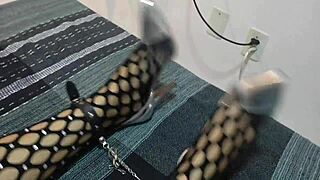 vivi arrived tired and i as good husband sucked her