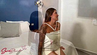 Κολομβιανή Sara Blonde ανταλλάσσει σπέρμα με ξένο ενώ ο άντρας λείπει