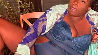 Ebony woman creates veggie dildo for solo masturbation fetish.