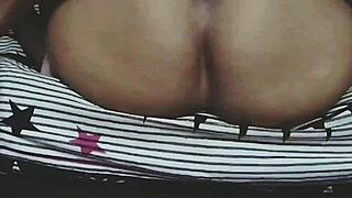 Mature Amateur Woman Masturbates While Receiving Cum on Her Pussy