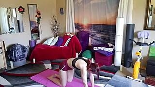 Russian milf delivers lesson 23