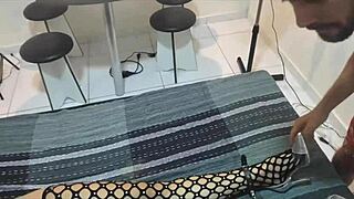 Ogro giving a massage to Vivi Capetinha and the naughty one ended up cumming!