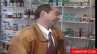 Teen 18+ Gives Amateur Blowjob And Gets Fucked