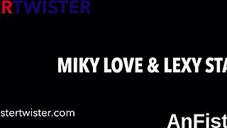 lesbo kittens fist spread snatches and anals