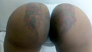 I'm gonna nut all over that twerking bubble butt.