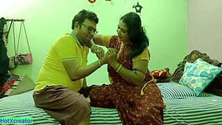 Gorąca Bhabhi pierwszy raz anal z sprytnym Devarem
