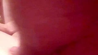 Legs Up in Air for Intense Missionary Fuck with Cougar