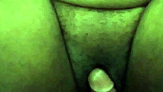 Fat wife masturbates pussy before big ass fucking