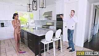 Nia Nacci Relives Old Days with Hard Fuck