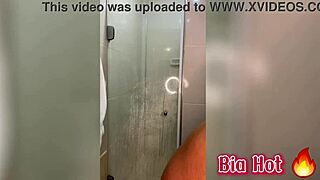 Bia Hot Morena Safada Se Depilando Inteira Para Você