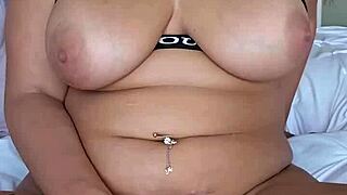 Slutty teacher orgasms using new toy on big ass