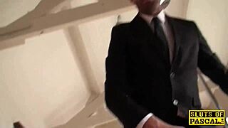 Does British Sub Squirt Before Facial?