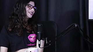 Yumi, the brazilian transsexual trap, shares anal sex tips after school bullying