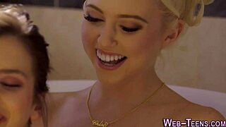 Hot Assed LEZ FINGERING Petite Babe