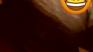 Evi Indonesia Papar Tetek Bergairah di Adegan Katil