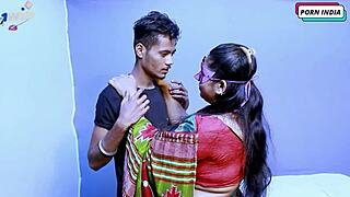 Passionate kissing and hardcore sex with stranger online by sexy Indian bhabi