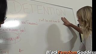 Jazmine cashmere allison pierce strapon masturbation