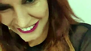 Mature Latin Melissa Devassa Dances Sensually in Amateur Scene