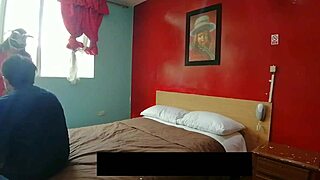 este otaku virgen no me duro ni 2 minutos al verme con su playera de one piece?